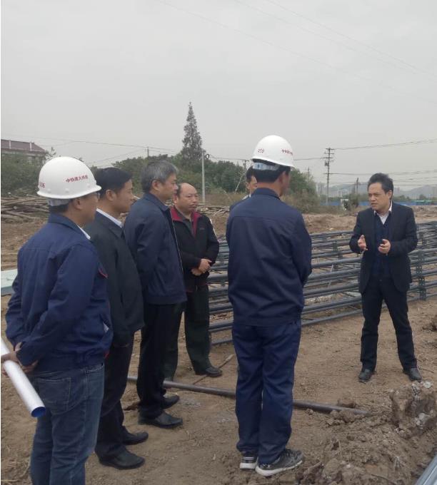 ���������ο��ƃr(ji��)���ư���