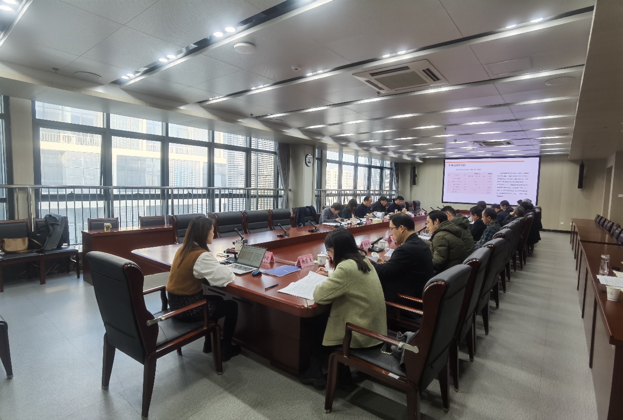 �����I���g�WԺ���Ϸ��F·���̌WУ��������Դ���g�WУ��У�ϲ��Q�������������L�U�u��